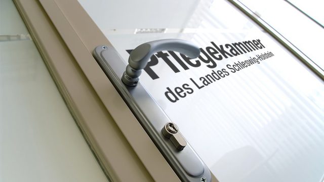 Alten­pfle­ge­rin steht der Pflege­kam­mer Schles­wig-Holstein vor