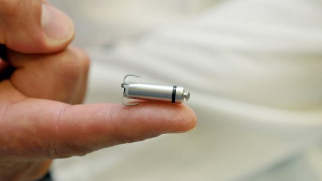 Bergmanns­heil implan­tiert kleins­ten Herzschritt­ma­cher der Welt