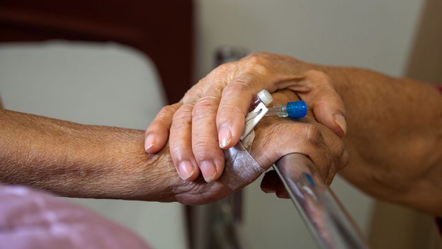 „Ich möchte sterben“: Anfor­de­run­gen an eine Patien­ten­ver­fü­gung