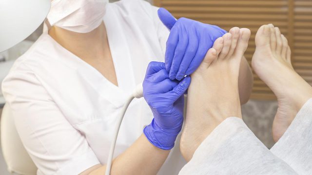 G‑BA erwei­tert Verord­nungs­fä­hig­keit für medizi­ni­sche Fußpflege