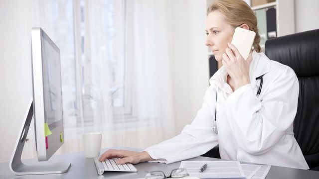 8 Fragen an Juliane Pohl vom Bundes­ver­band Medizin­tech­no­lo­gie