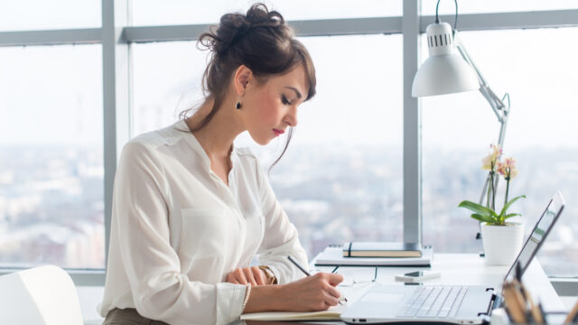 5 Fakten zum Arbeits­zeug­nis