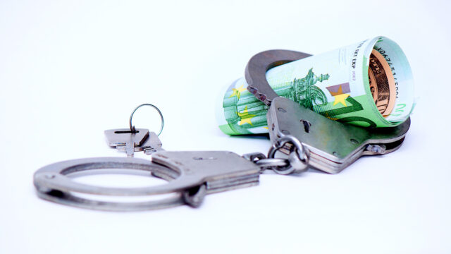 Millio­nen­be­trug in der Pflege? Staats­an­walt fordert Haft!